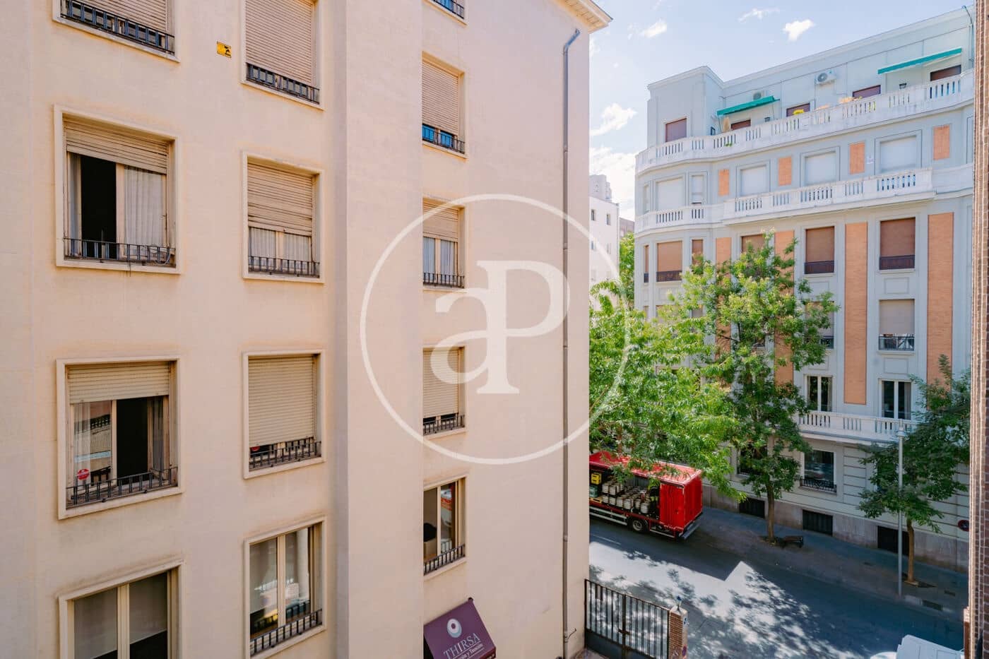 Appartement de 2 chambres à louer à Madrid ville - 4 500 € (Ref: 10159585)