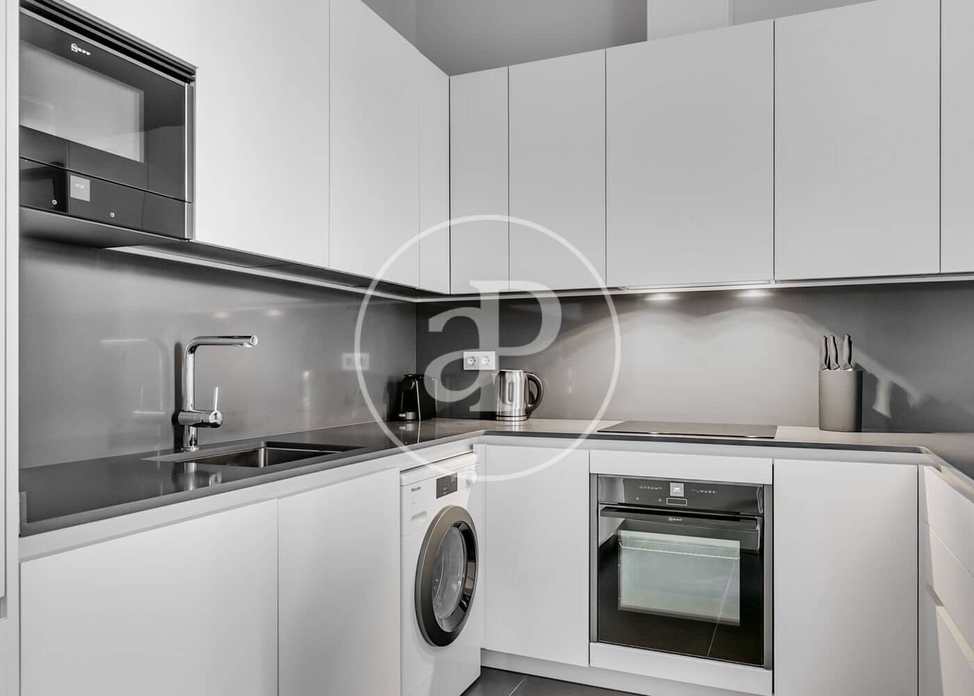 1 soveværelse Lejlighed til leje i Madrid by - € 4.800 (Ref: 10159586)