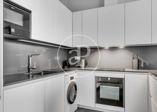 1 soveværelse Lejlighed til leje i Castellana, Madrid by - € 4.800 (Ref: 10159586)