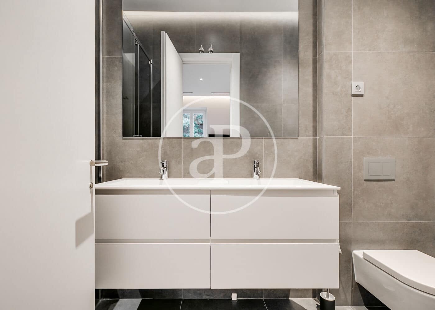 1 soveværelse Lejlighed til leje i Madrid by - € 4.800 (Ref: 10159586)