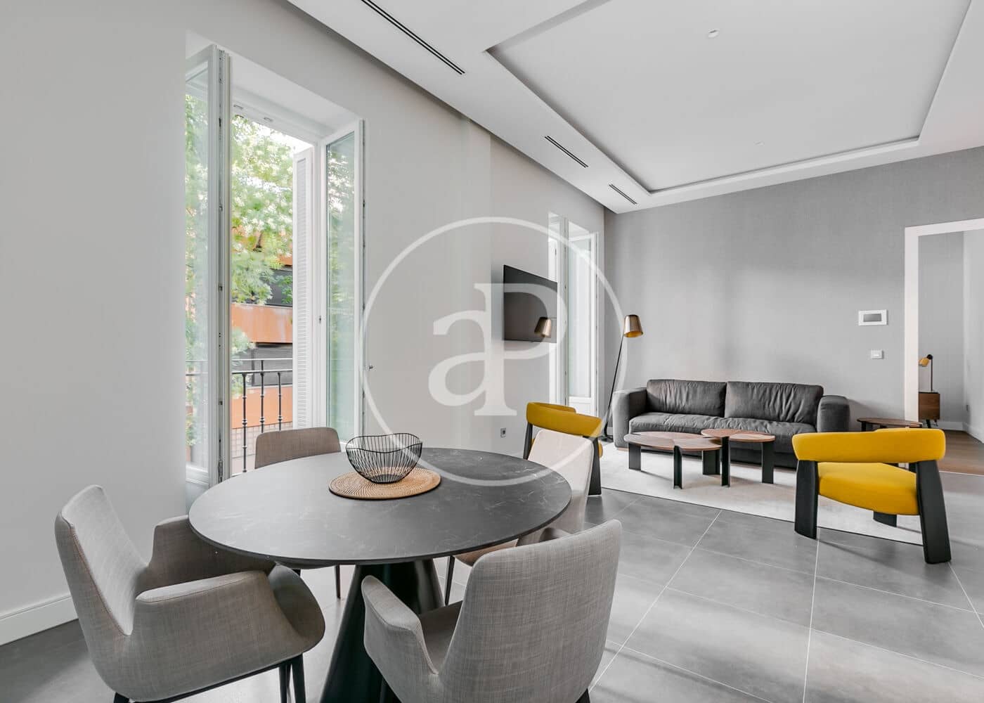 1 soveværelse Lejlighed til leje i Madrid by - € 4.800 (Ref: 10159586)