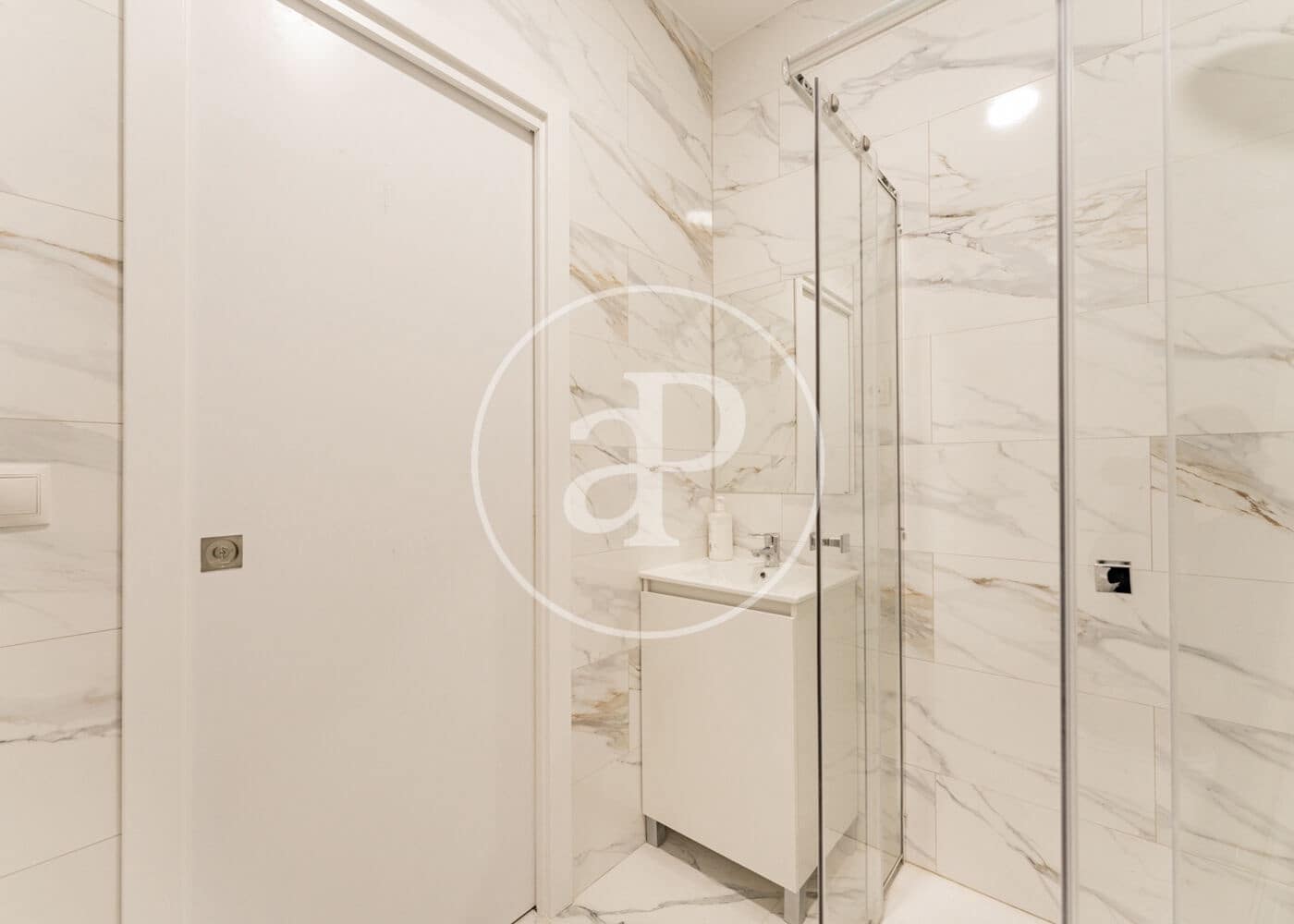 1 slaapkamer Appartement te koop in Madrid stad - € 375.000 (Ref: 10159587)