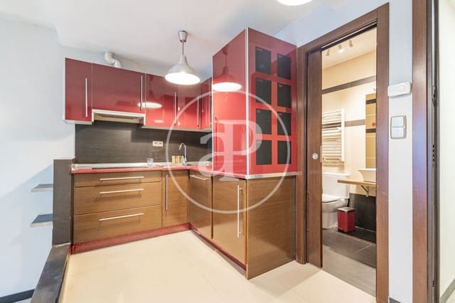 Villa zu verkaufen in Canillejas, Madrid Stadt mit Pool Garage - 270.000 € (Ref: 10161480)