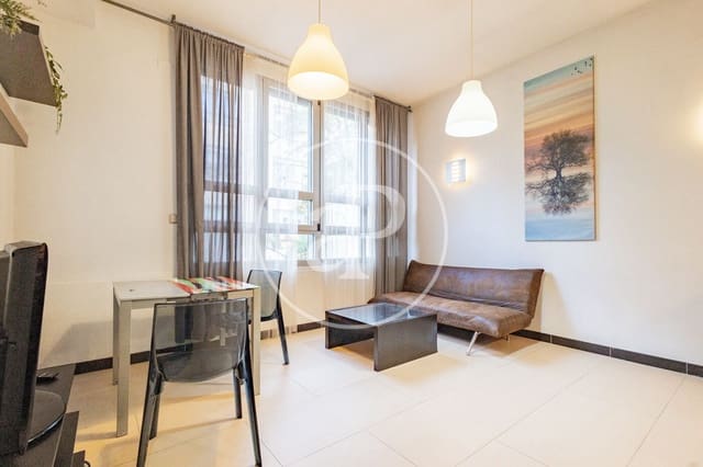 Villa zu verkaufen in Canillejas, Madrid Stadt mit Pool Garage - 270.000 € (Ref: 10161480)