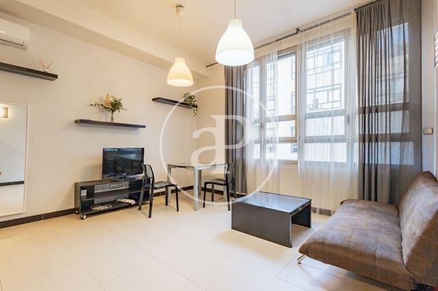 Villa zu verkaufen in Canillejas, Madrid Stadt mit Pool Garage - 270.000 € (Ref: 10161480)