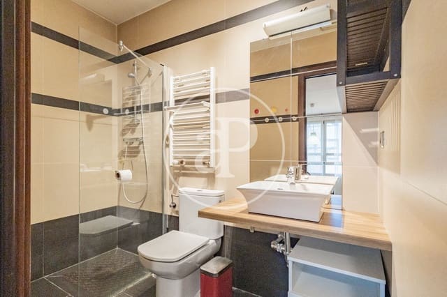 Villa zu verkaufen in Canillejas, Madrid Stadt mit Pool Garage - 270.000 € (Ref: 10161480)