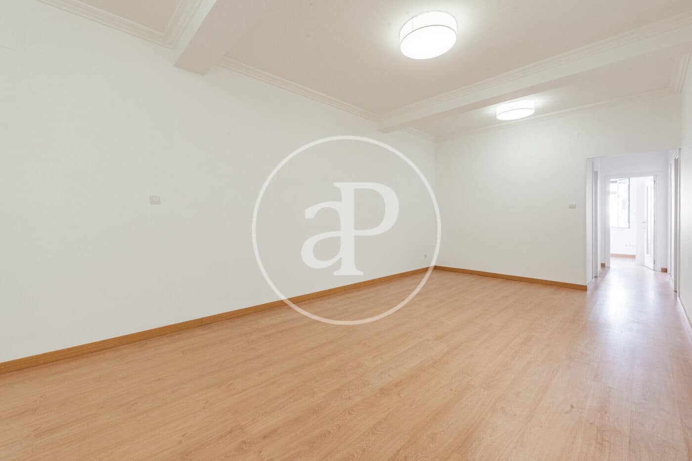 4 bedroom Apartment for rent in Madrid city - € 3,300 (Ref: 10161482)