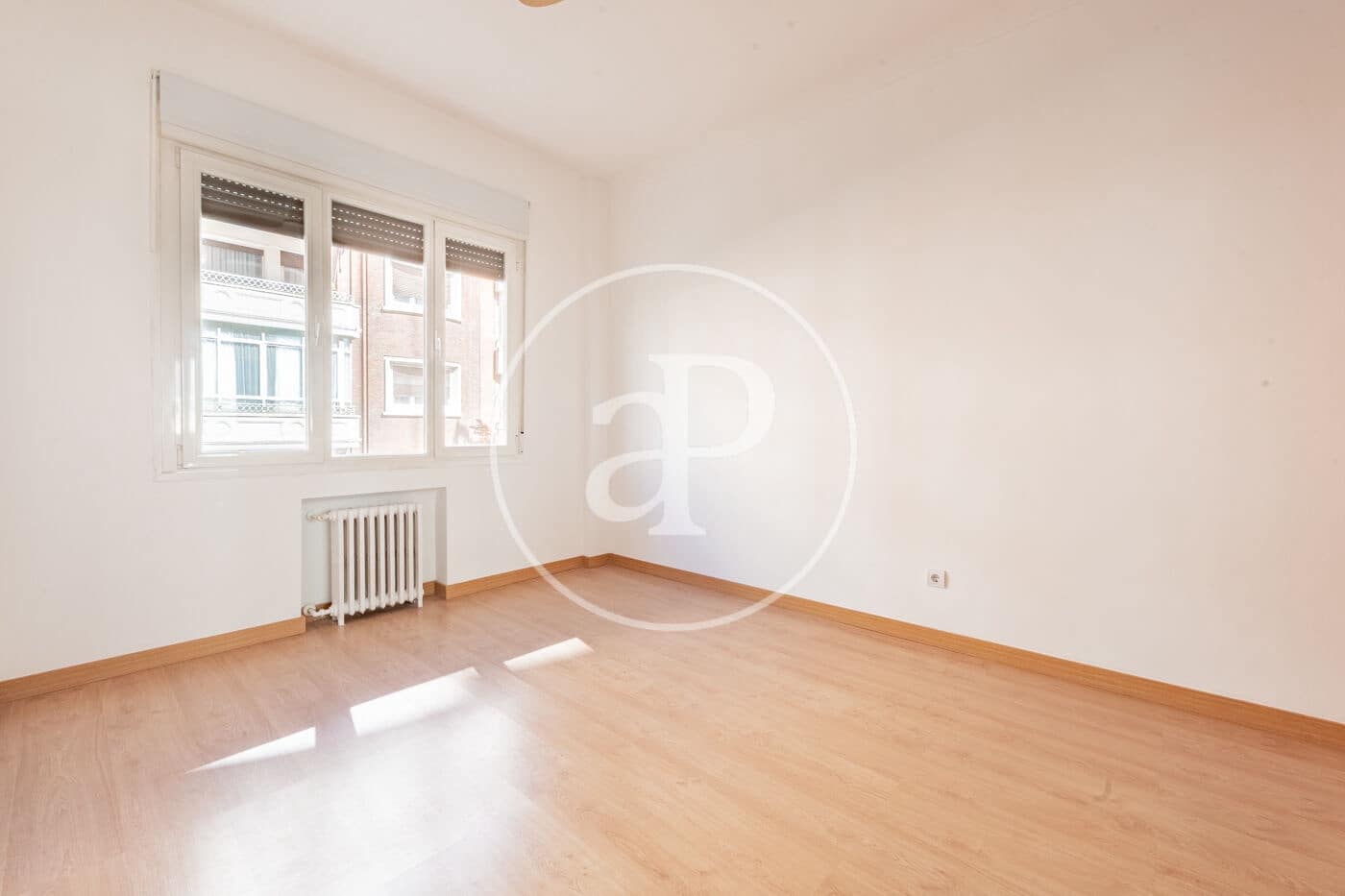 4 bedroom Apartment for rent in Madrid city - € 3,300 (Ref: 10161482)