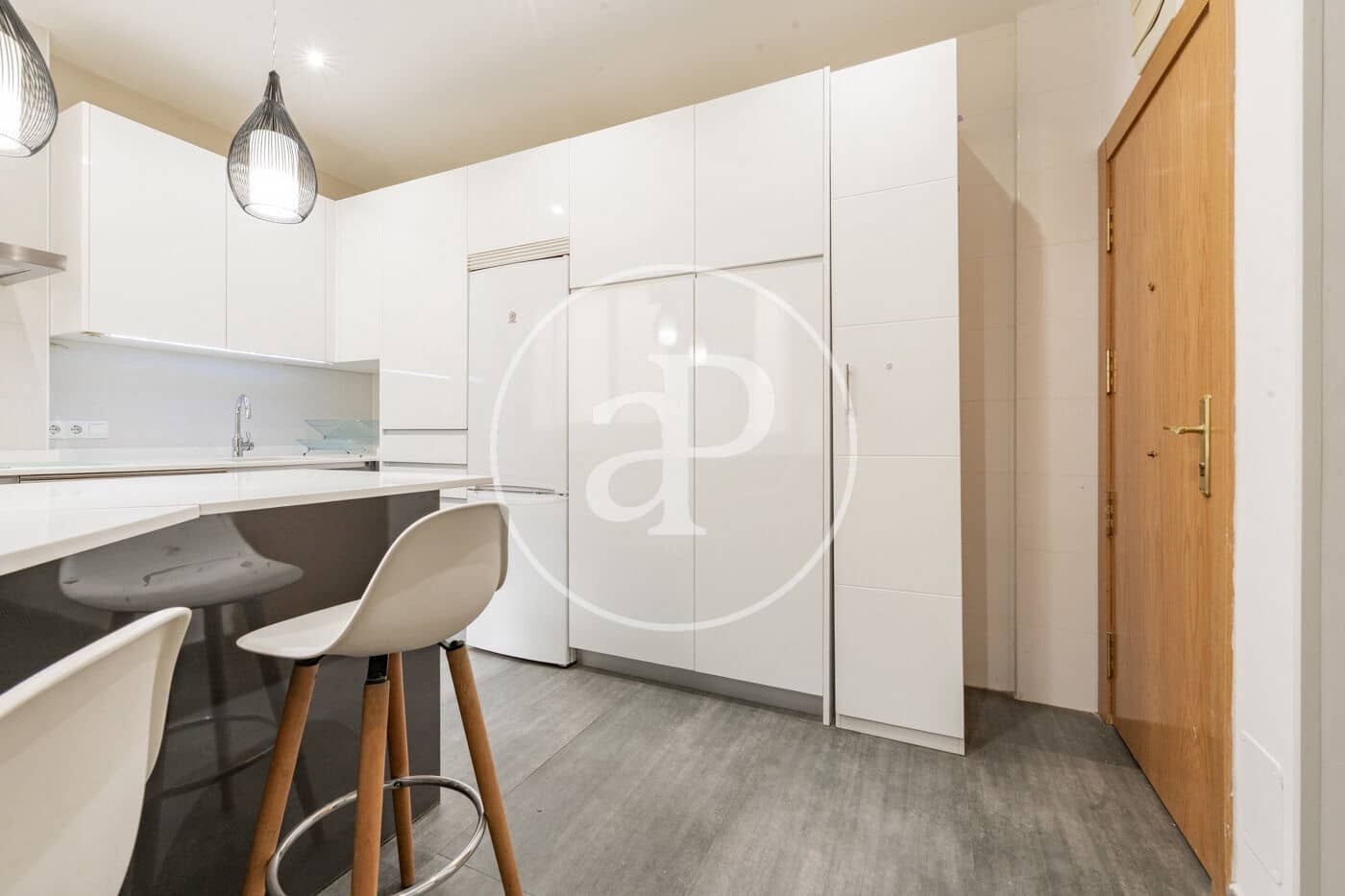 4 bedroom Apartment for rent in Madrid city - € 3,300 (Ref: 10161482)