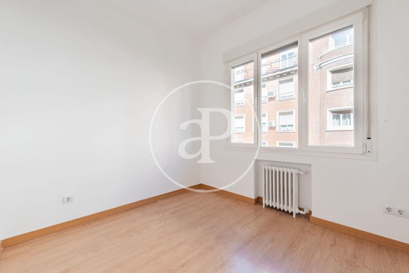 4 bedroom Apartment for rent in Madrid city - € 3,300 (Ref: 10161482)