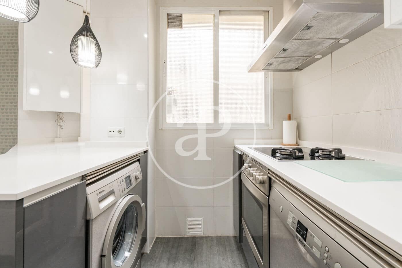 4 bedroom Apartment for rent in Madrid city - € 3,300 (Ref: 10161482)