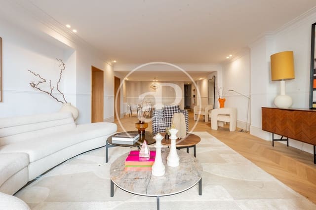4 soverom Leilighet til salgs i Almagro, Madrid by - € 2 950 000 (Ref: 10161483)