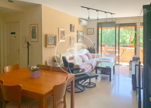 Apartamento de 4 habitaciones en Alameda de Osuna, Madrid ciudad en venta con piscina garaje - 850.000 € (Ref: 10161484)