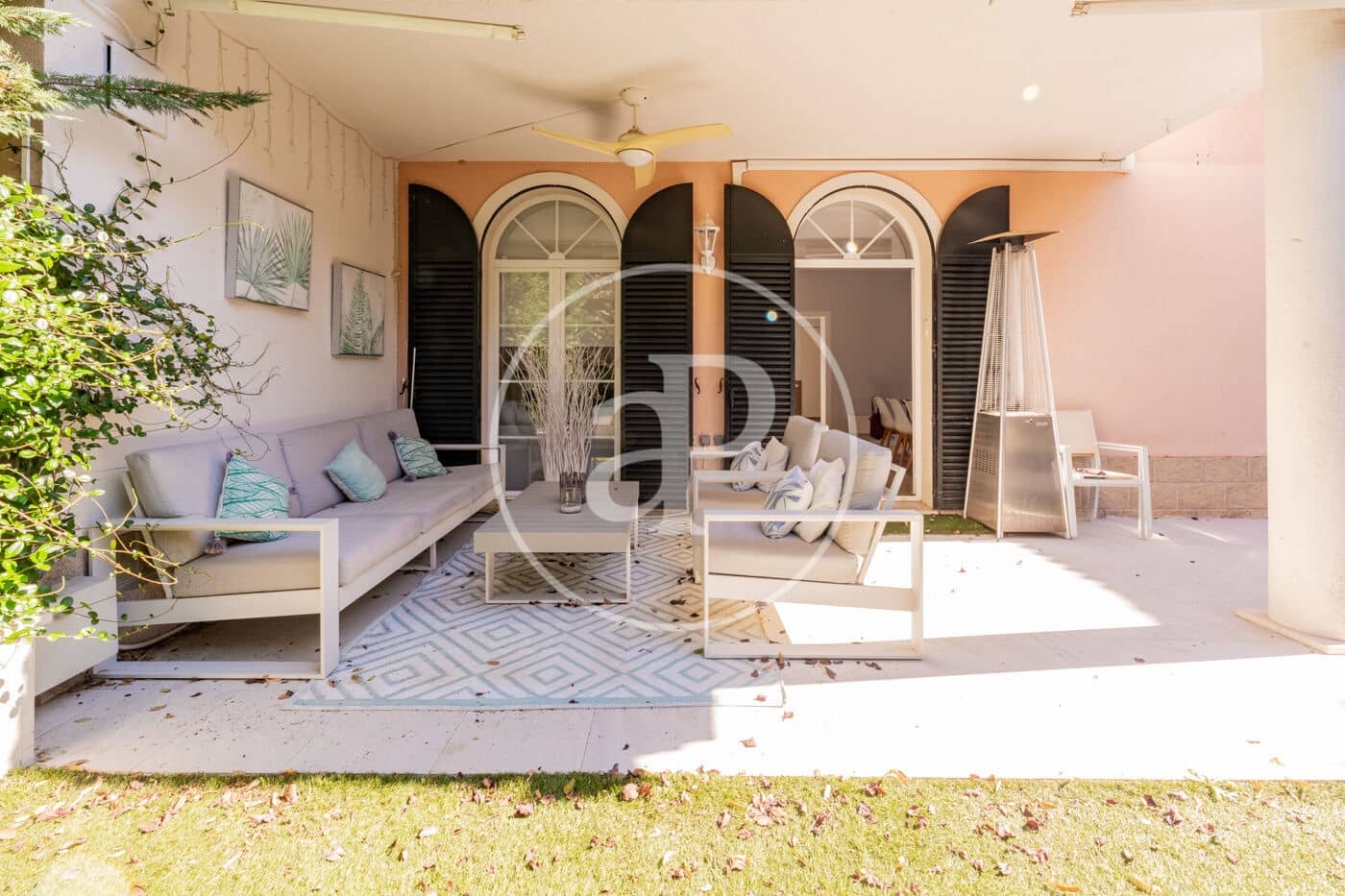 5 sypialnia Willa na sprzedaż w San Agustin del Guadalix z basenem - 725 000 € (Ref: 10161485)