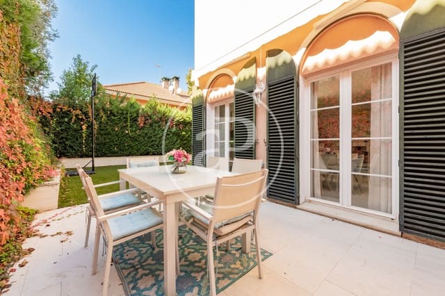 5 soverom Villa til salgs i San Agustín del Guadalix med svømmebasseng - € 725 000 (Ref: 10161485)