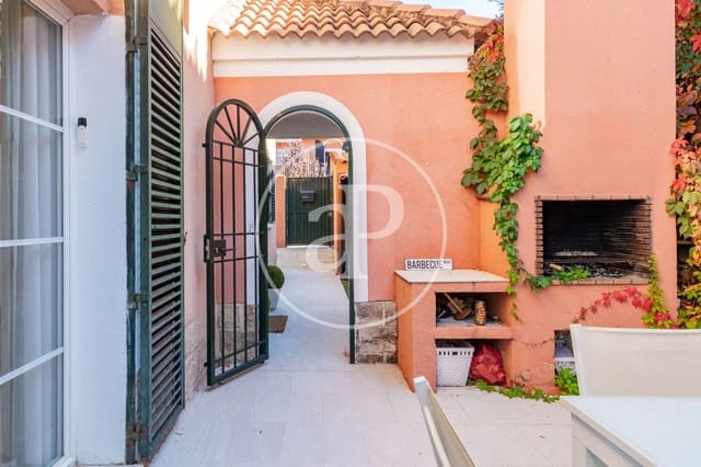 5 soverom Villa til salgs i San Agustín del Guadalix med svømmebasseng - € 725 000 (Ref: 10161485)