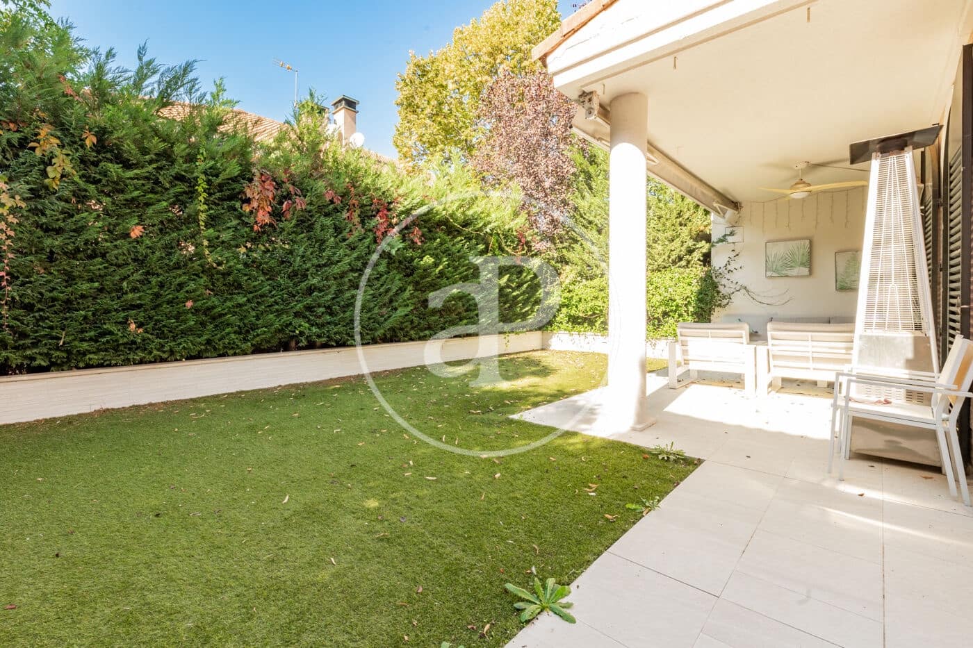 5 sypialnia Willa na sprzedaż w San Agustin del Guadalix z basenem - 725 000 € (Ref: 10161485)