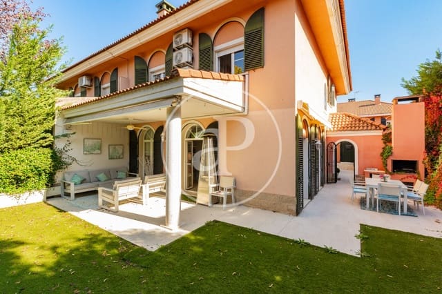 5 soverom Villa til salgs i San Agustín del Guadalix med svømmebasseng - € 725 000 (Ref: 10161485)