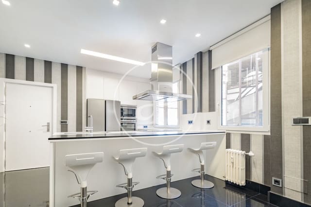 4 soverom Leilighet til salgs i Almagro, Madrid by med svømmebasseng garasje - € 3 100 000 (Ref: 10161488)
