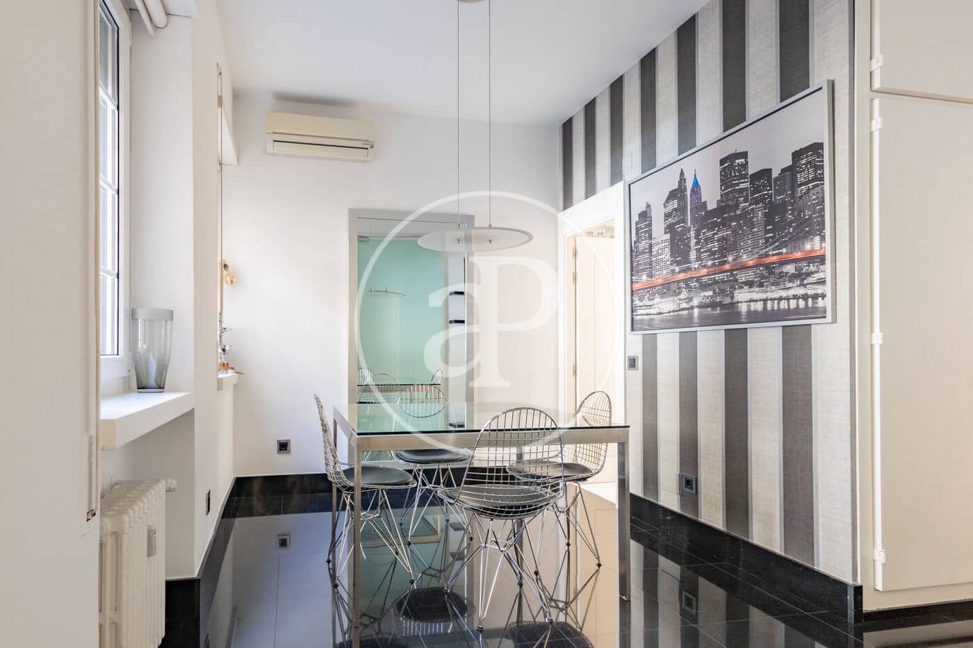 4 soverom Leilighet til salgs i Madrid by med svømmebasseng garasje - € 3 100 000 (Ref: 10161488)