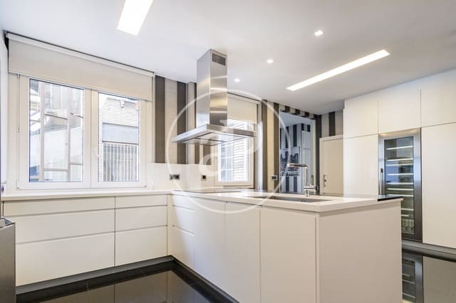 4 soverom Leilighet til salgs i Almagro, Madrid by med svømmebasseng garasje - € 3 100 000 (Ref: 10161488)