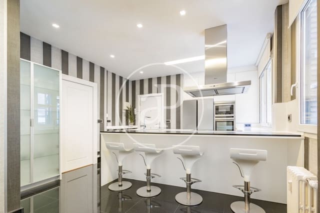 4 soverom Leilighet til salgs i Almagro, Madrid by med svømmebasseng garasje - € 3 100 000 (Ref: 10161488)