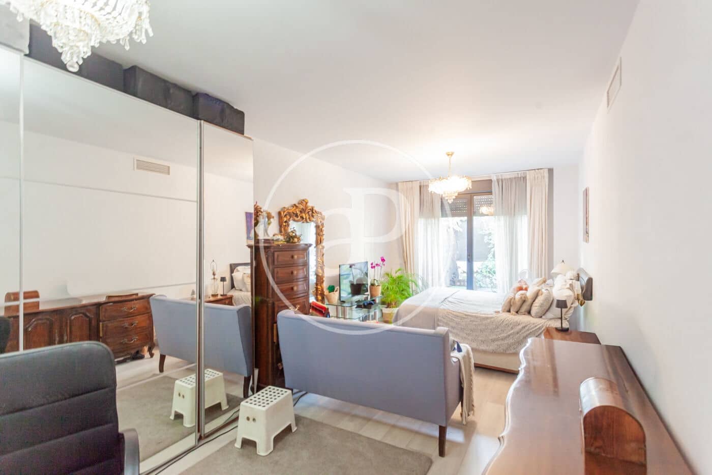 4 bedroom Apartment for sale in Boadilla del Monte with pool garage - € 1,085,000 (Ref: 10164940)