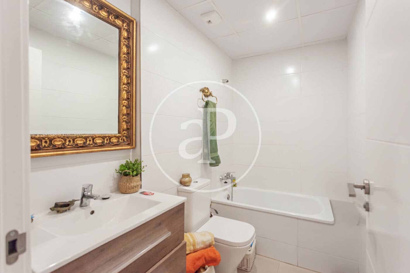 4 bedroom Apartment for sale in Boadilla del Monte with pool garage - € 1,085,000 (Ref: 10164940)