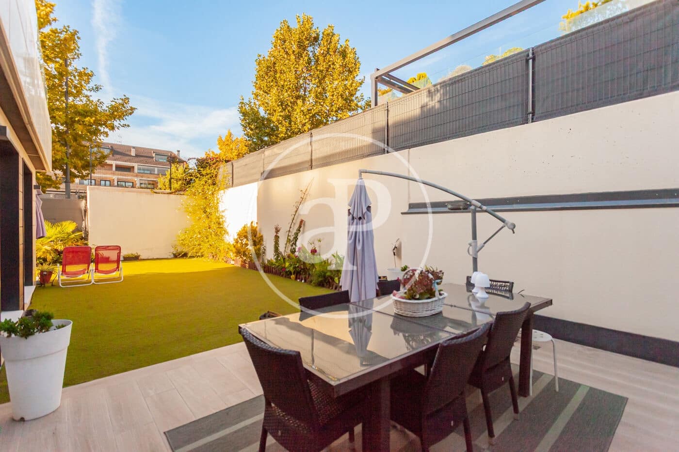 4 bedroom Apartment for sale in Boadilla del Monte with pool garage - € 1,085,000 (Ref: 10164940)