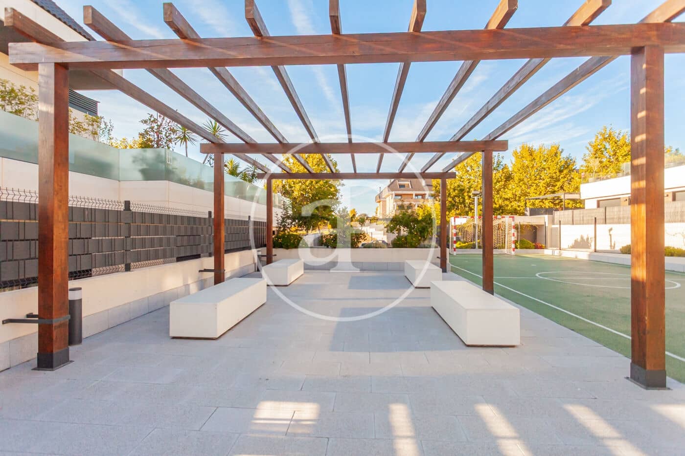 4 bedroom Apartment for sale in Boadilla del Monte with pool garage - € 1,085,000 (Ref: 10164940)