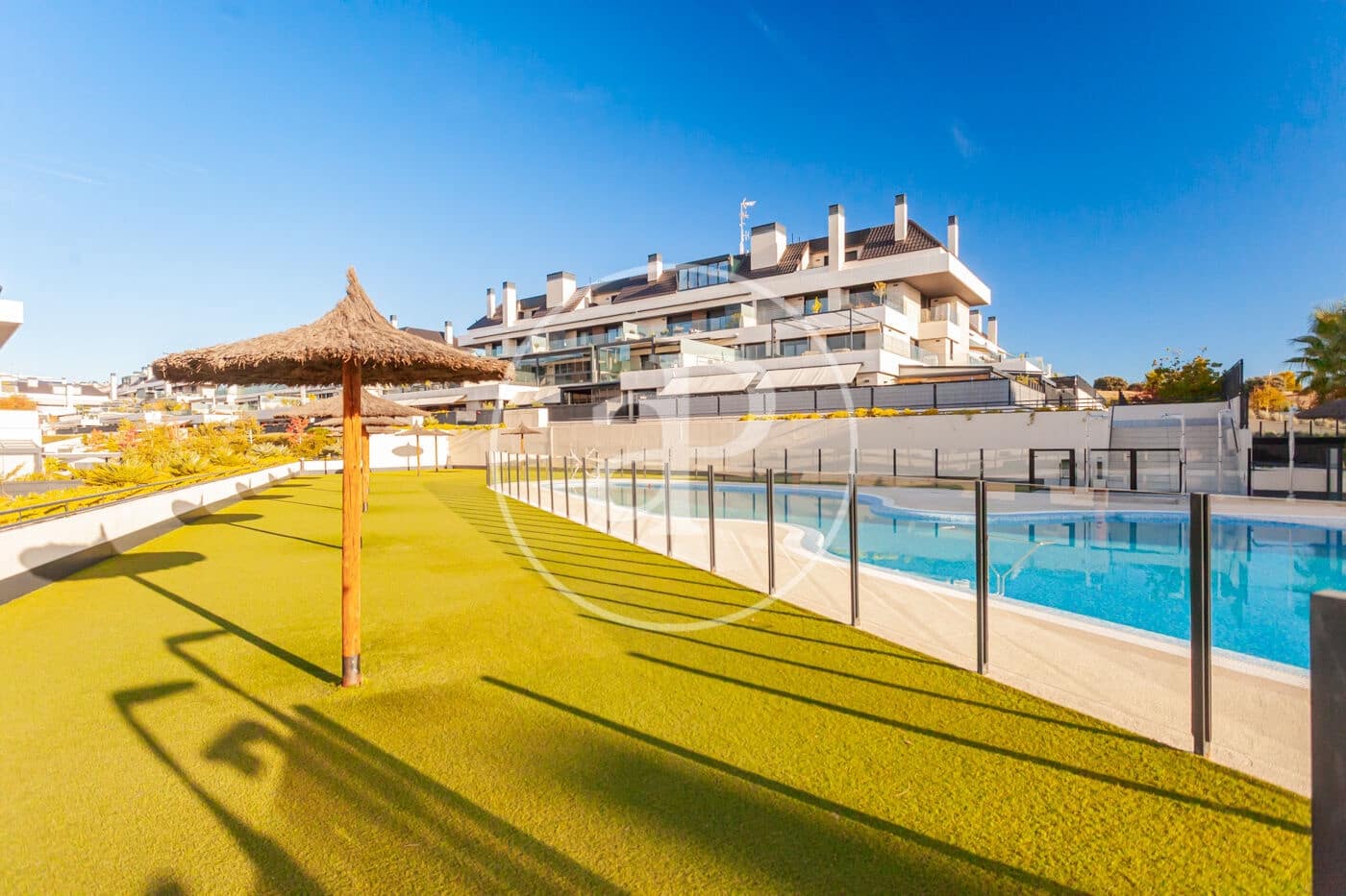 4 bedroom Apartment for sale in Boadilla del Monte with pool garage - € 1,085,000 (Ref: 10164940)