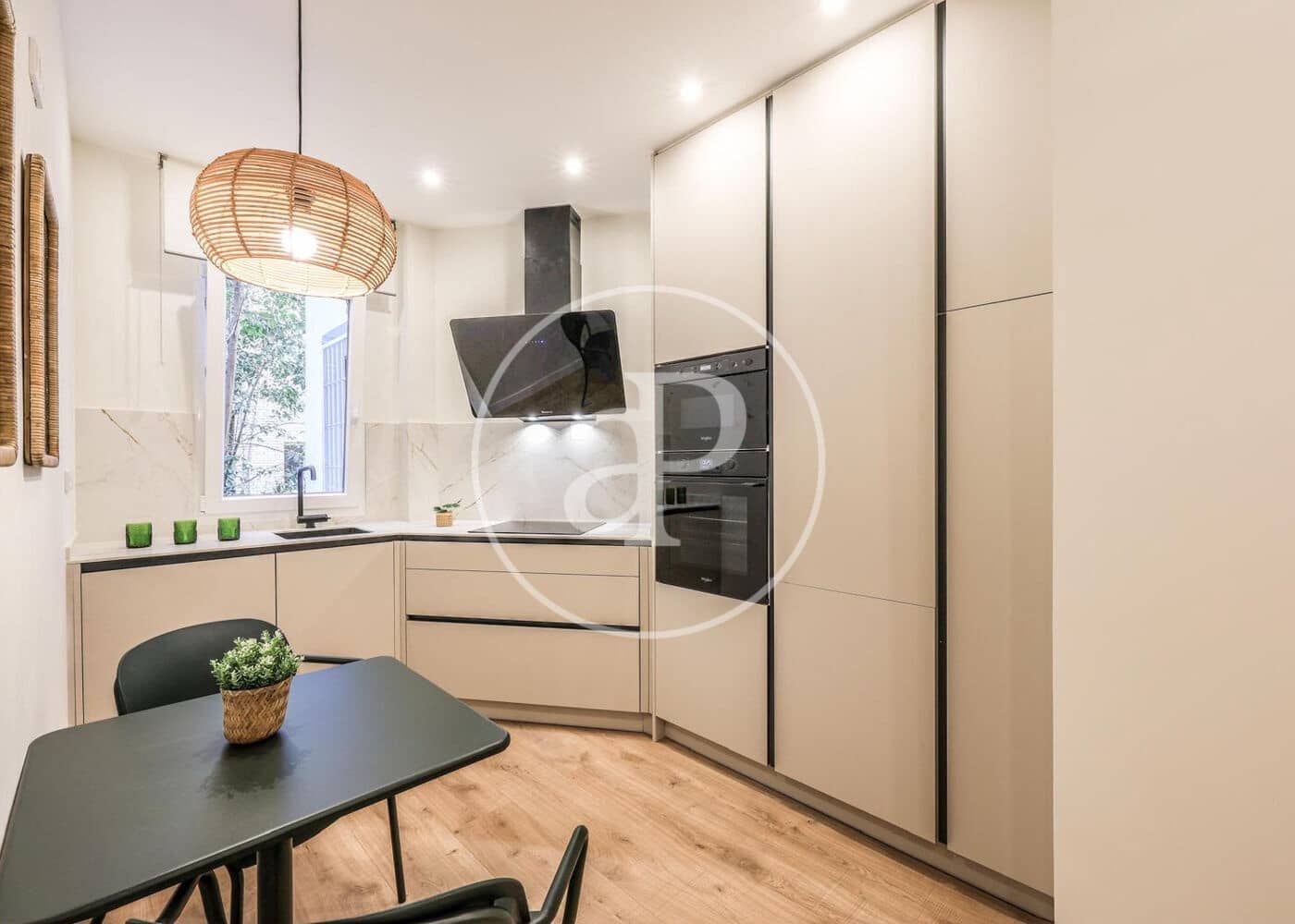 2 soveværelse Lejlighed til salg i Madrid by - € 935.000 (Ref: 10164944)
