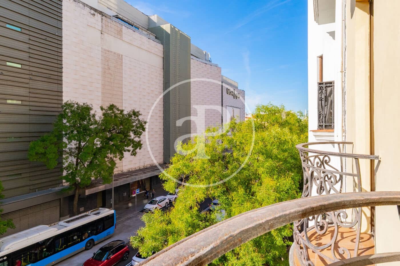 3 soveværelse Lejlighed til salg i Madrid by - € 1.790.000 (Ref: 10164945)