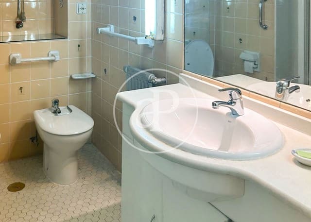 3 sypialnia Apartament na sprzedaż w Fuente del Berro, Miasto Madryt - 1 090 000 € (Ref: 10164946)