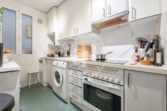 2 soveværelse Lejlighed til salg i Rios Rosas, Madrid by - € 600.000 (Ref: 10164947)