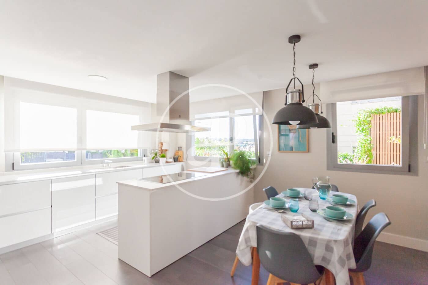 3 bedroom Villa for sale in Boadilla del Monte with pool garage - € 1,250,000 (Ref: 10164948)