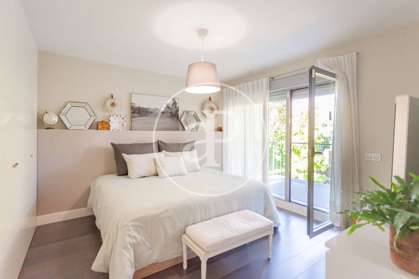 3 bedroom Villa for sale in Boadilla del Monte with pool garage - € 1,250,000 (Ref: 10164948)