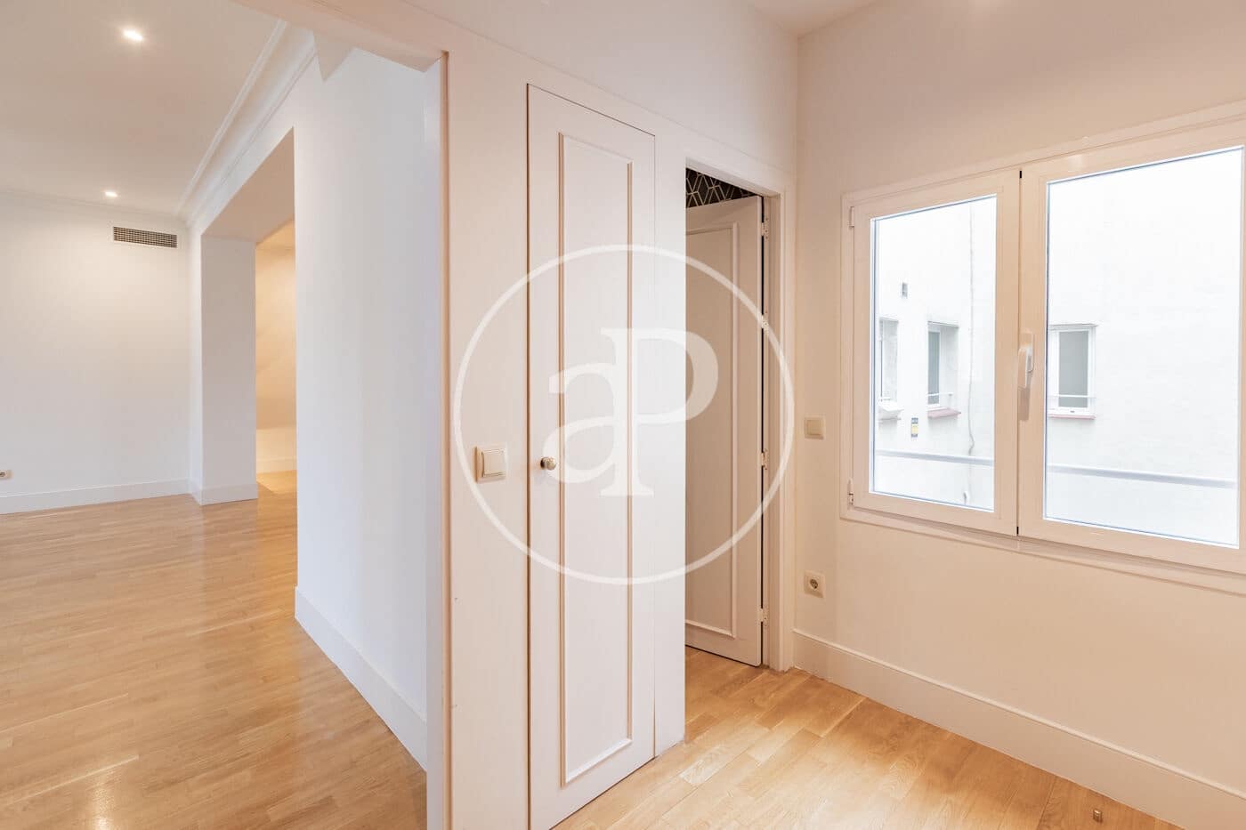 4 bedroom Apartment for rent in Madrid city - € 7,200 (Ref: 10166615)