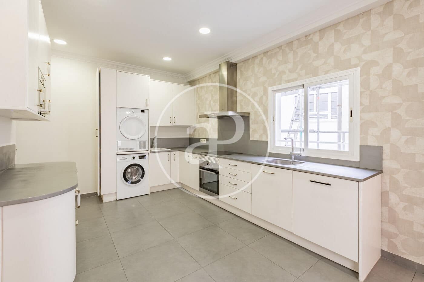 4 bedroom Apartment for rent in Madrid city - € 7,200 (Ref: 10166615)