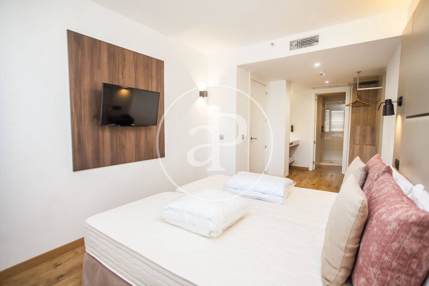 1 bedroom Apartment for sale in Madrid city with pool - € 590,000 (Ref: 10166616)