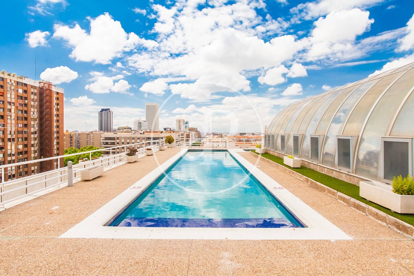 1 bedroom Apartment for sale in Madrid city with pool - € 590,000 (Ref: 10166616)