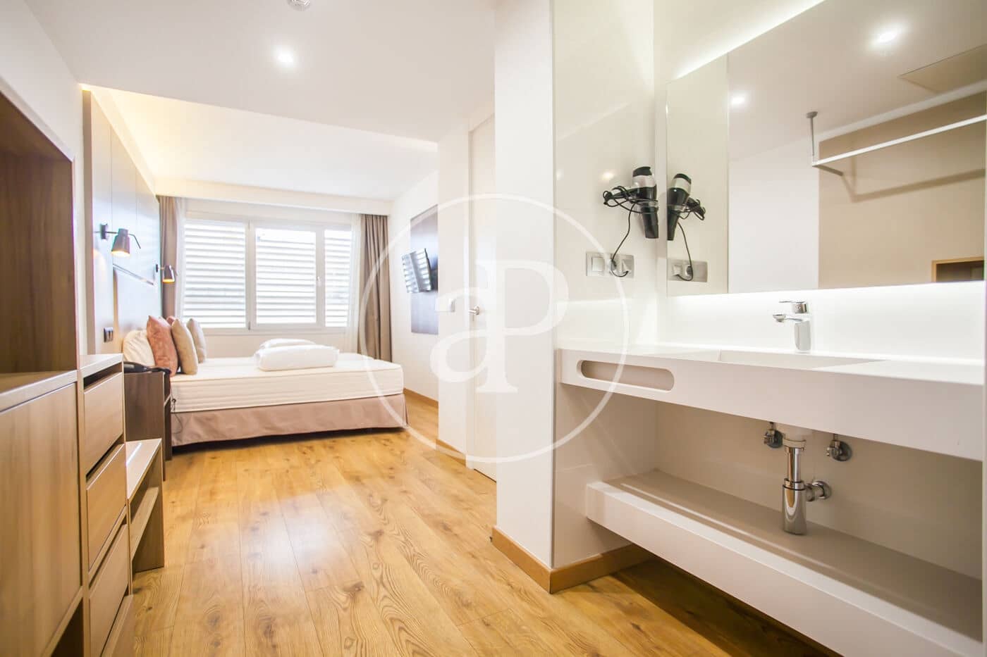 1 bedroom Apartment for sale in Madrid city with pool - € 590,000 (Ref: 10166617)