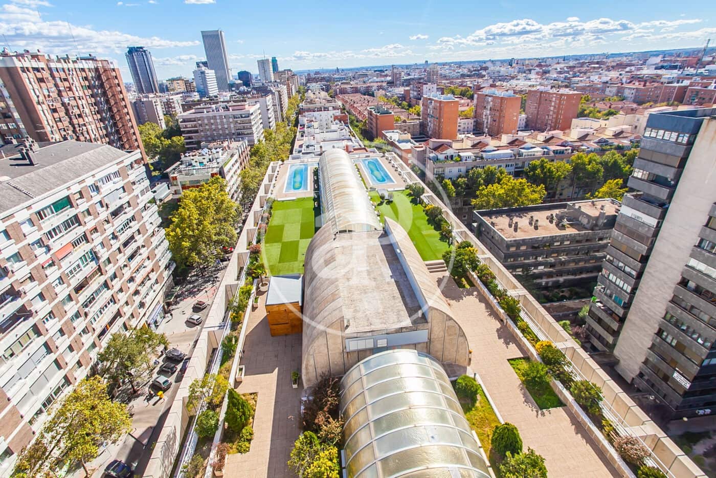 1 bedroom Apartment for sale in Madrid city with pool - € 590,000 (Ref: 10166617)
