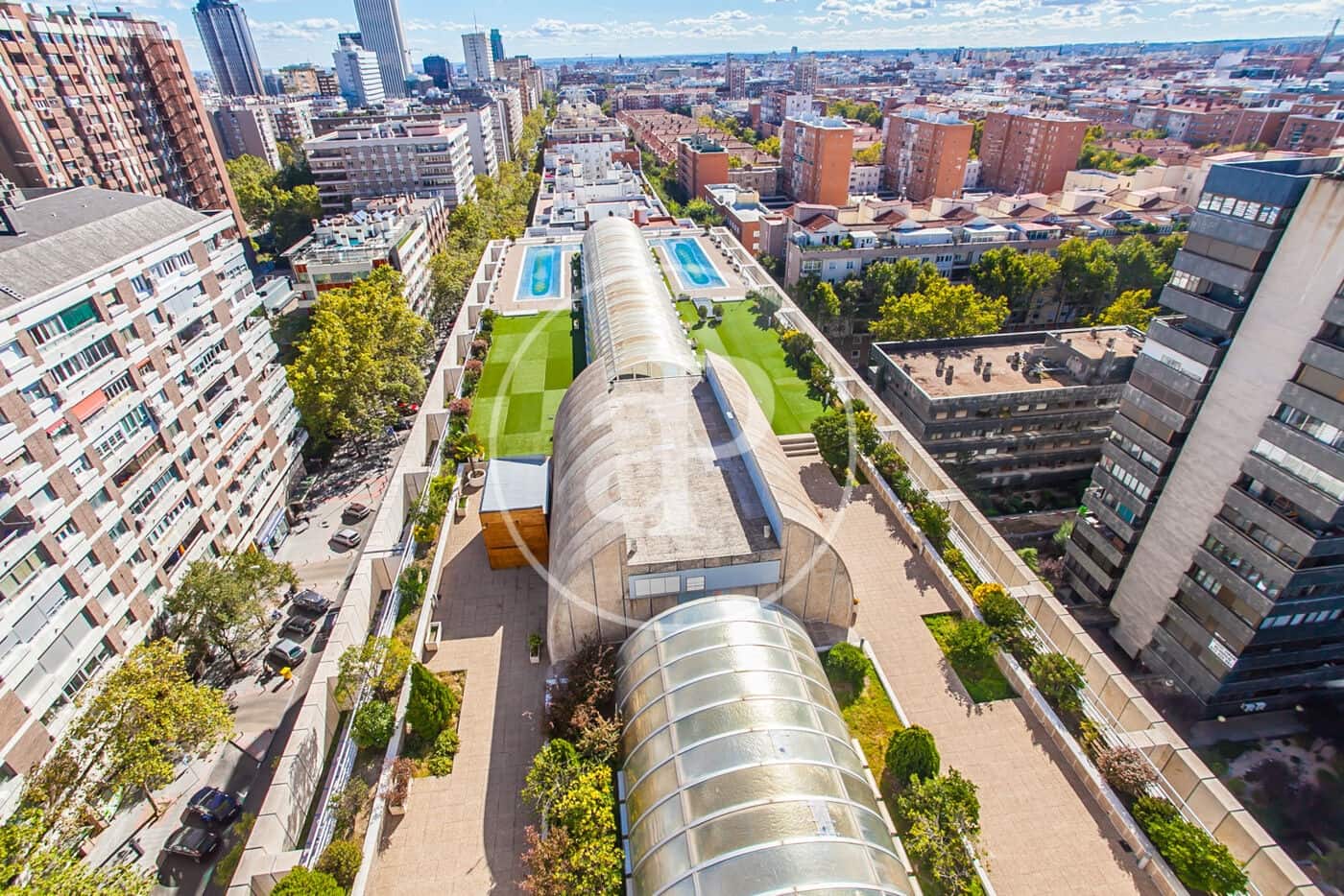 1 bedroom Apartment for sale in Madrid city with pool - € 590,000 (Ref: 10166617)