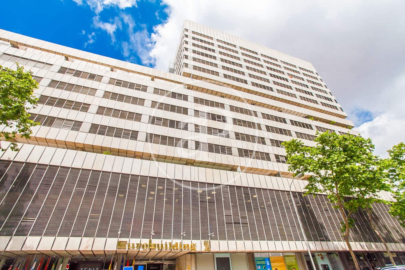 1 bedroom Apartment for sale in Madrid city with pool - € 590,000 (Ref: 10166617)