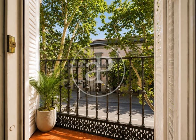 4 Zimmer Apartment zu verkaufen in Cortes, Madrid Stadt - 1.500.000 € (Ref: 10168485)
