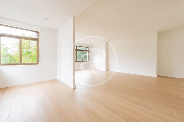 3 sypialnia Apartament na sprzedaż w San Juan Bautista, Miasto Madryt z basenem garażem - 1 190 000 € (Ref: 10168488)