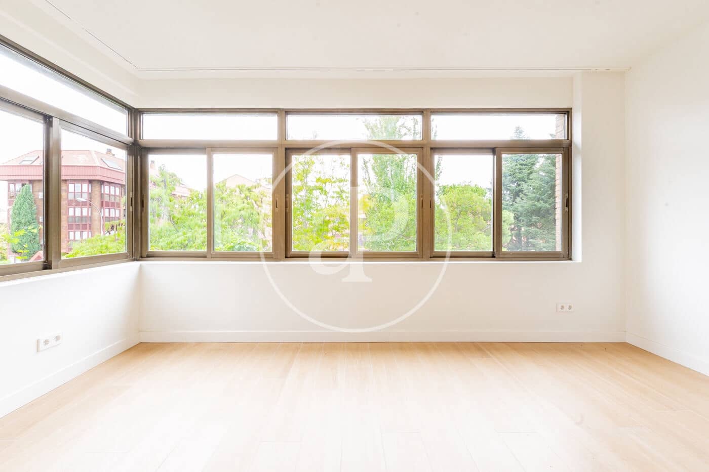 3 sypialnia Apartament na sprzedaż w Miasto Madryt z basenem garażem - 1 190 000 € (Ref: 10168488)
