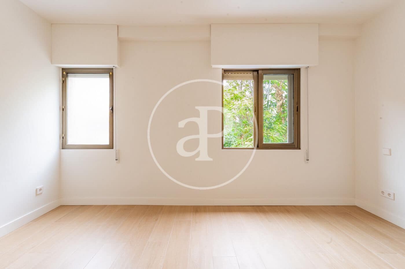 3 sypialnia Apartament na sprzedaż w Miasto Madryt z basenem garażem - 1 190 000 € (Ref: 10168488)