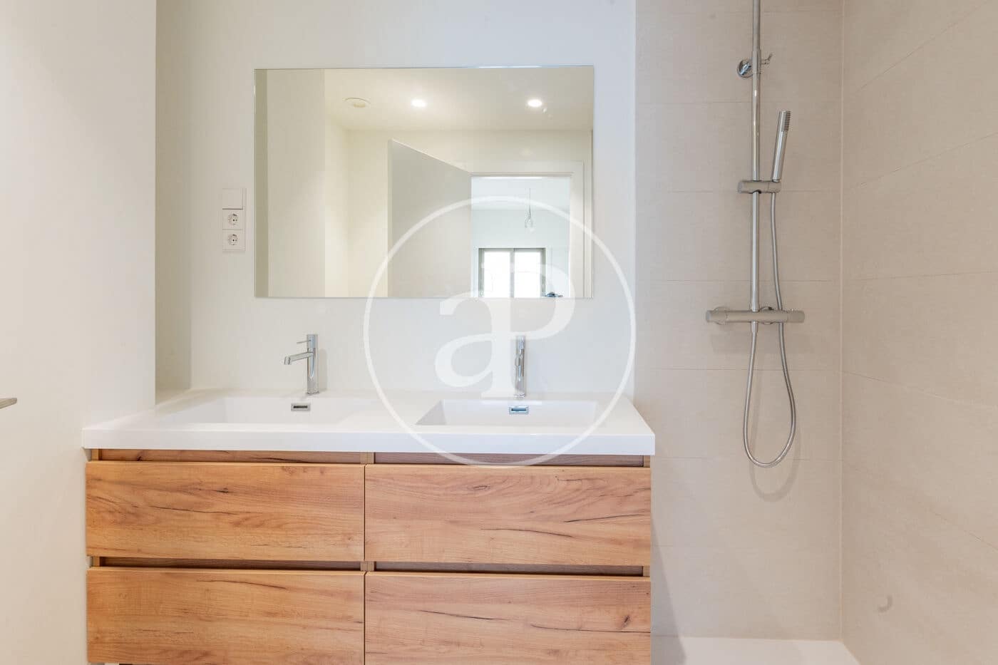3 sypialnia Apartament na sprzedaż w Miasto Madryt z basenem garażem - 1 190 000 € (Ref: 10168488)